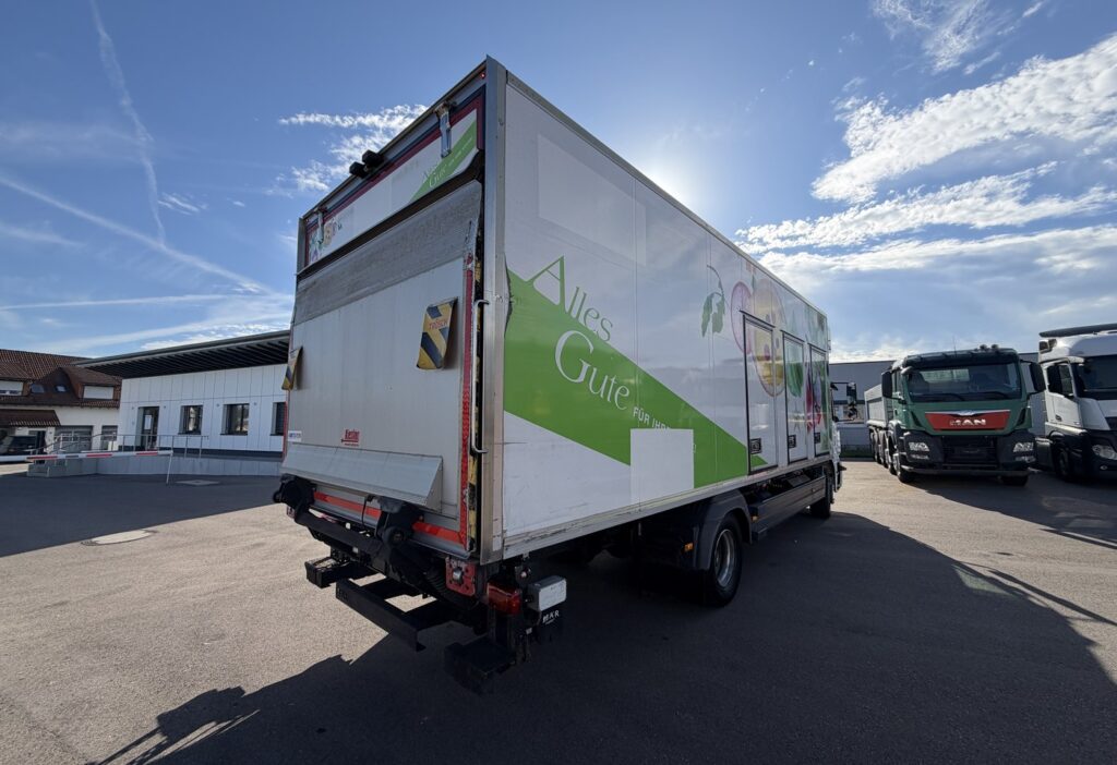 2015 Mercedes-Benz Atego 1527 4x2 Kühlkoffer/HB