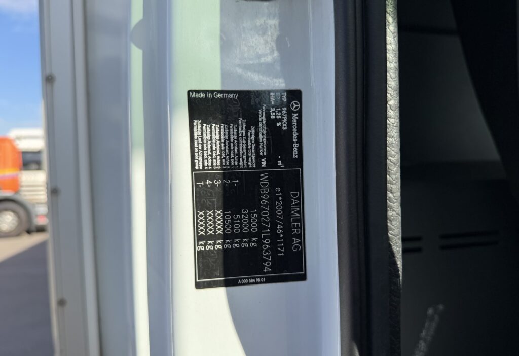 2015 Mercedes-Benz Atego 1527 4x2 Kühlkoffer/HB