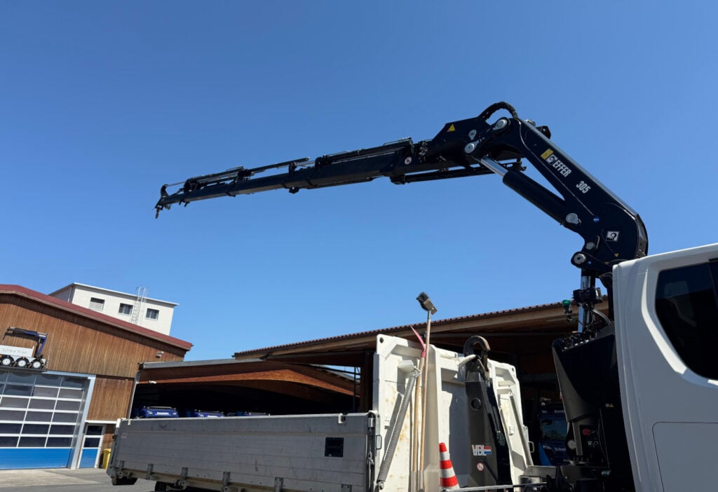 2021 Effer 305/6S