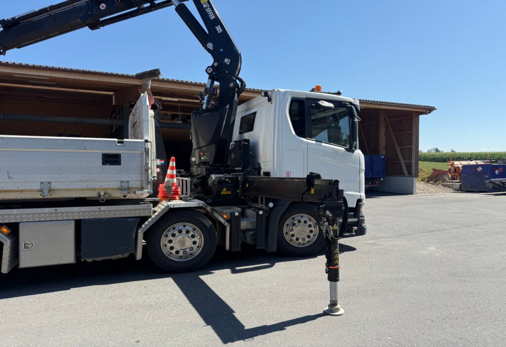 2021 Effer 305/6S