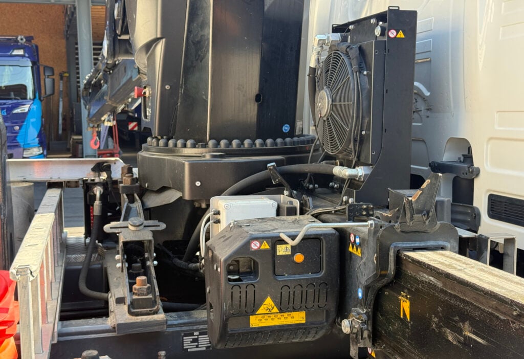 2021 Effer 305/6S