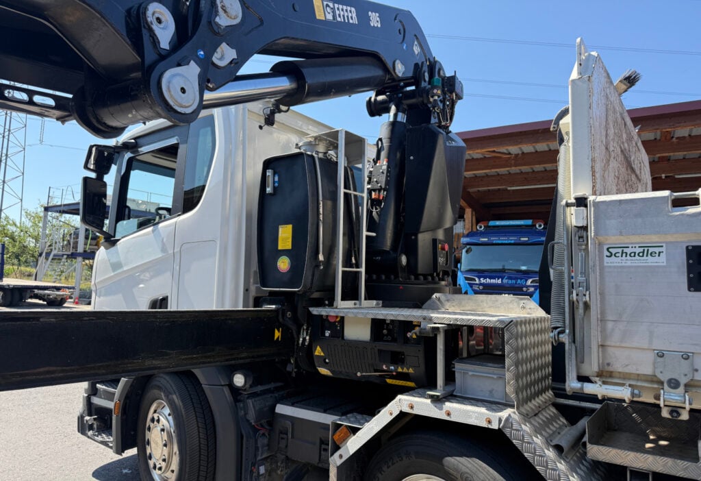 2021 Effer 305/6S