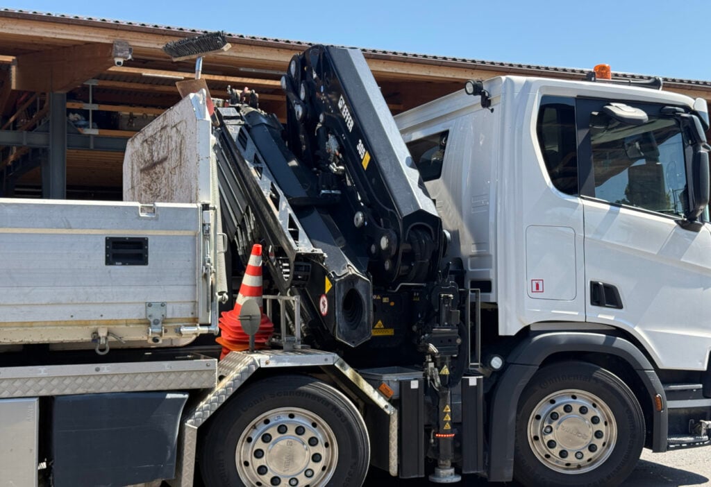2021 Effer 305/6S