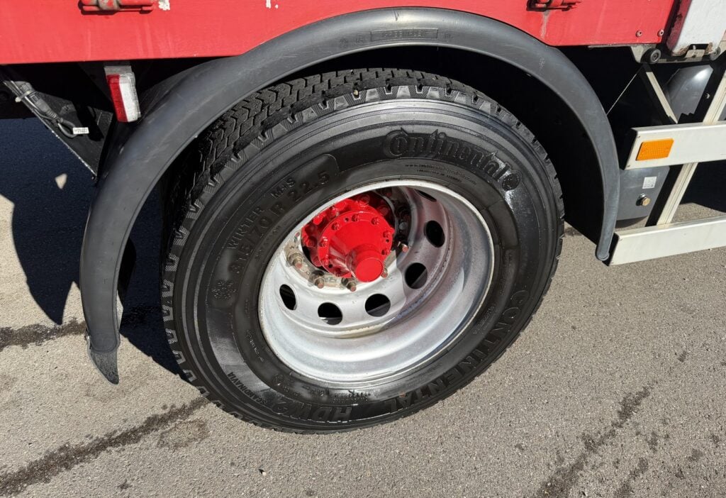 2001 SCANIA R164 V8