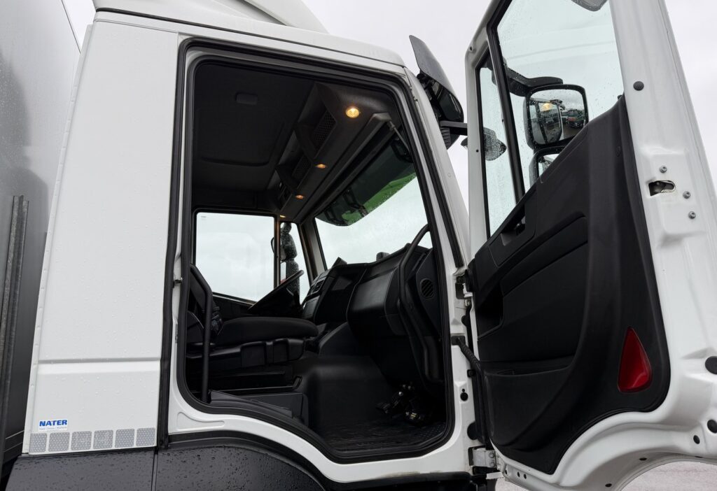 2018 IVECO 190S40 Stralis 4x2 LBW Retarder AHK