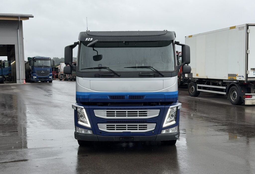 2017 VOLVO FM-460 6x2*4 Fahrgestell Retarder AHK