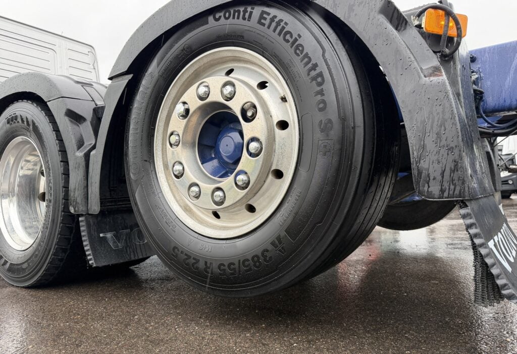2017 VOLVO FM-460 6x2*4 Fahrgestell Retarder AHK