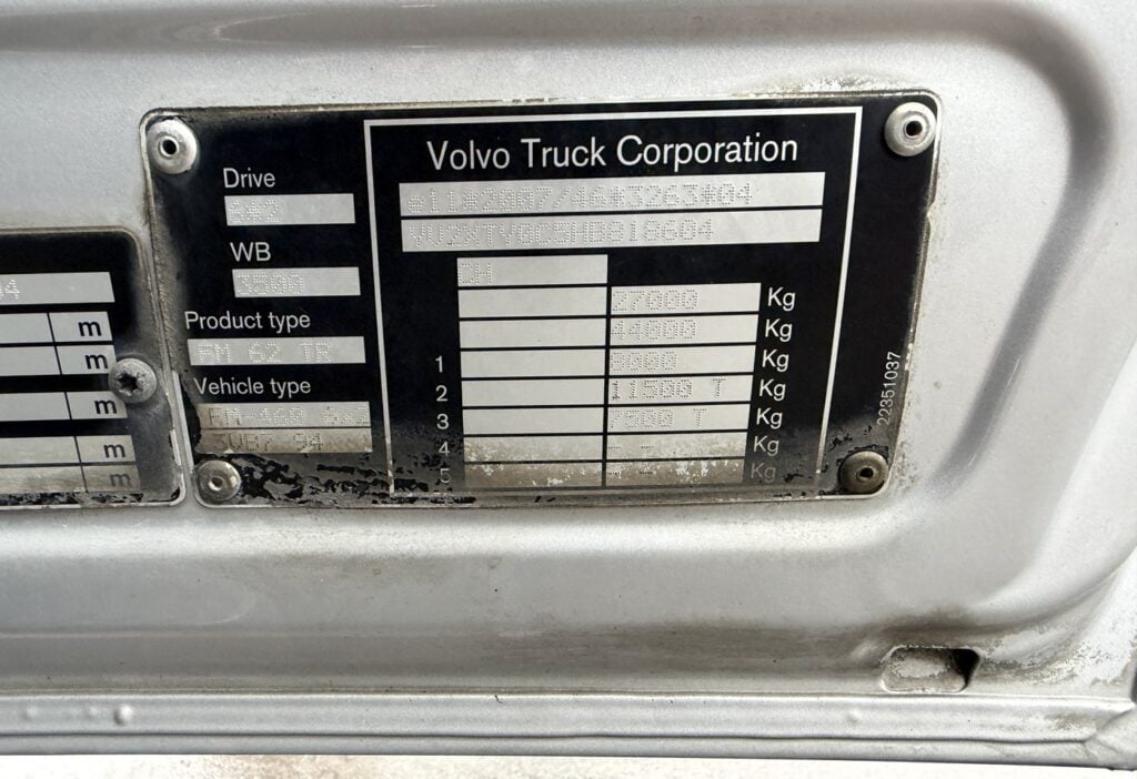 2017 VOLVO FM-460 6x2*4 Fahrgestell Retarder AHK