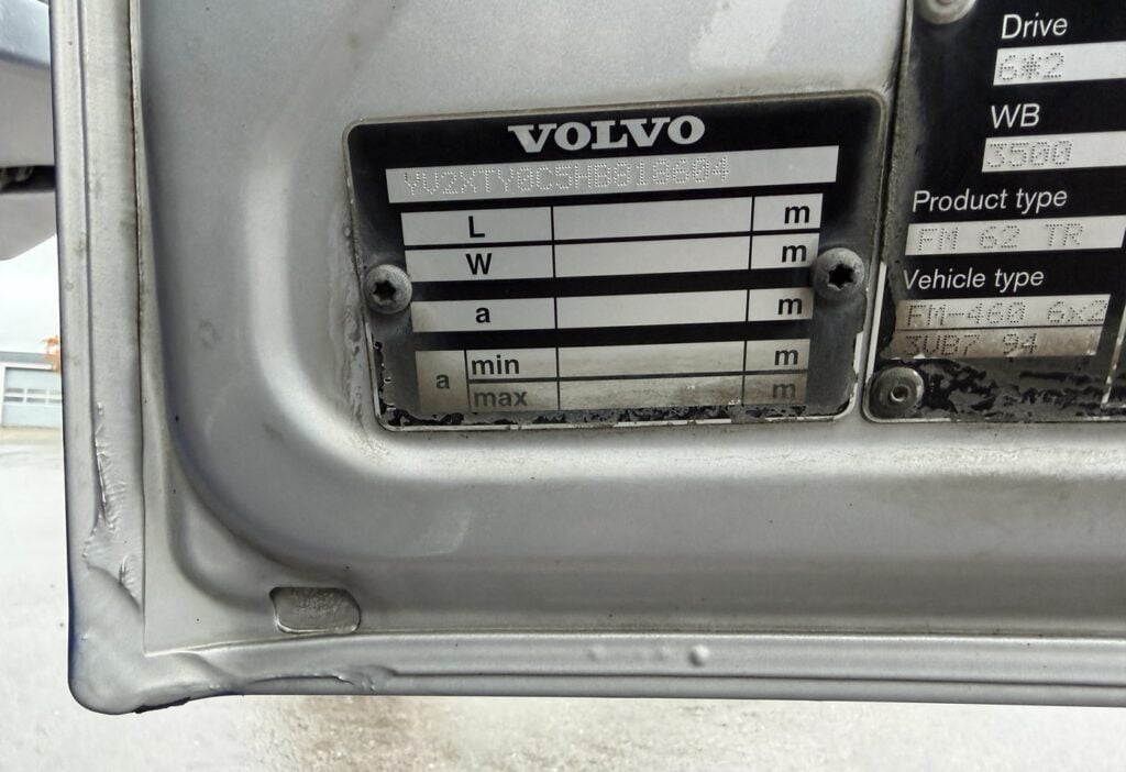 2017 VOLVO FM-460 6x2*4 Fahrgestell Retarder AHK