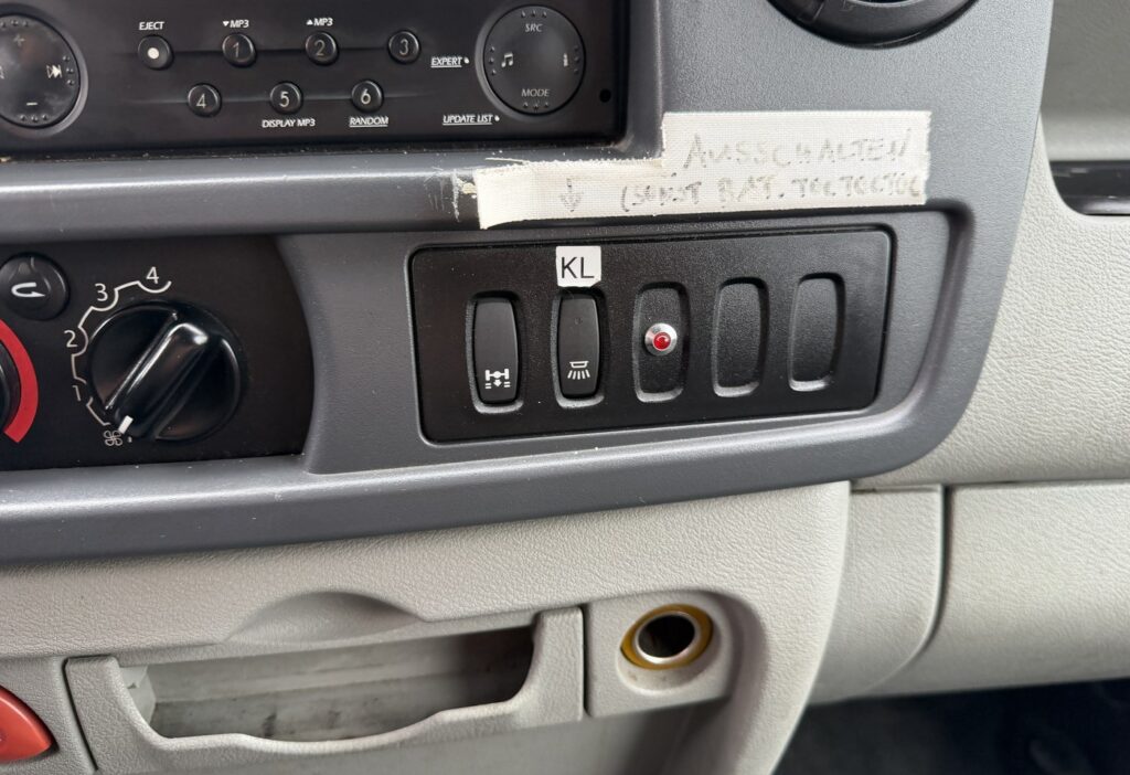 2009 RENAULT MASCOTT 150 DXI