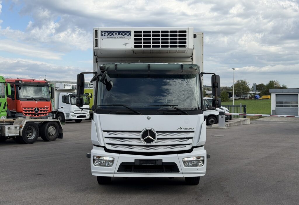 2015 Mercedes-Benz Atego 1527 4x2 Kühlkoffer/HB