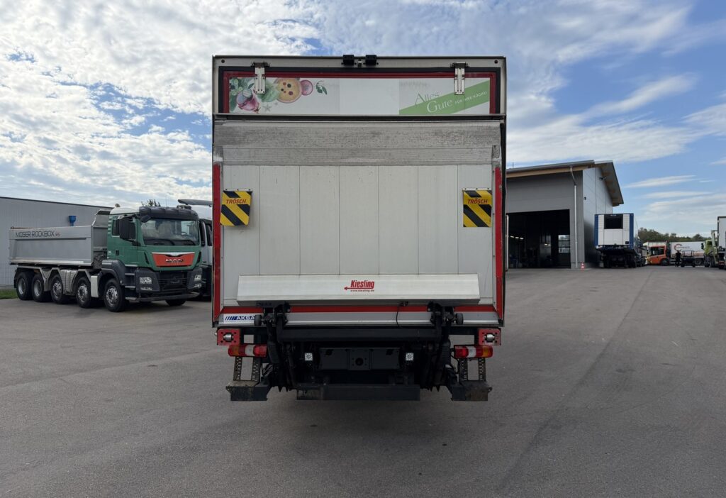 2015 Mercedes-Benz Atego 1527 4x2 Kühlkoffer/HB