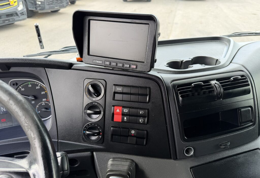 2015 Mercedes-Benz Atego 1527 4x2 Kühlkoffer/HB