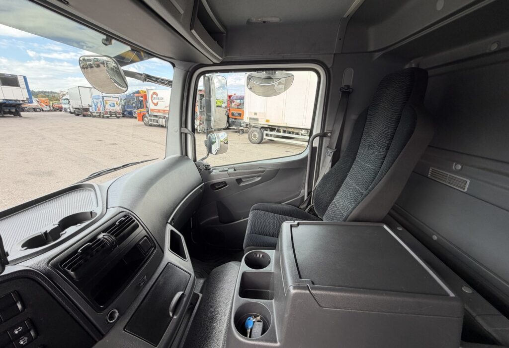 2015 Mercedes-Benz Atego 1527 4x2 Kühlkoffer/HB