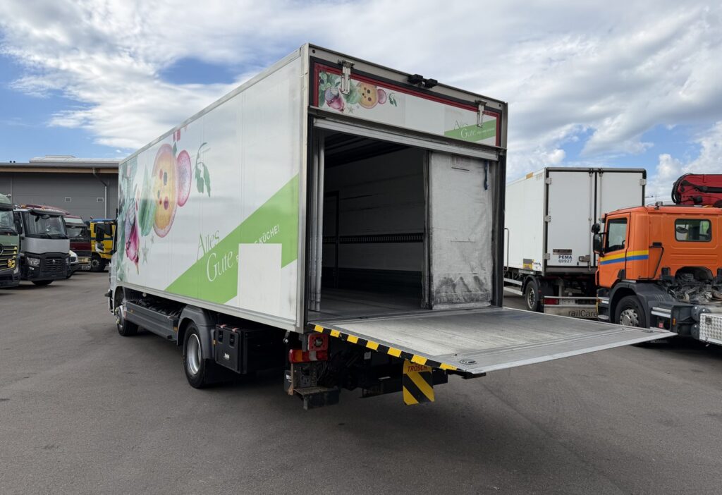 2015 Mercedes-Benz Atego 1527 4x2 Kühlkoffer/HB