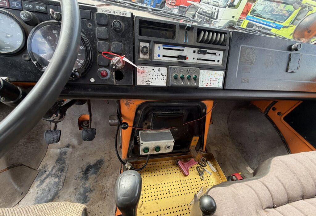 1985 UNIMOG 1700