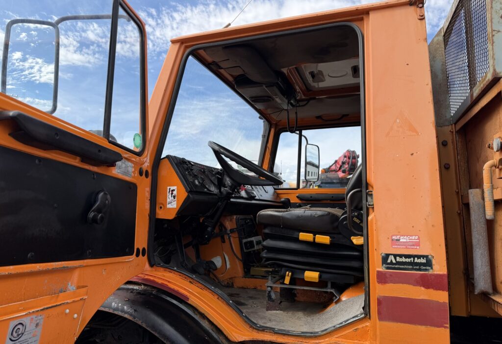 1985 UNIMOG 1700