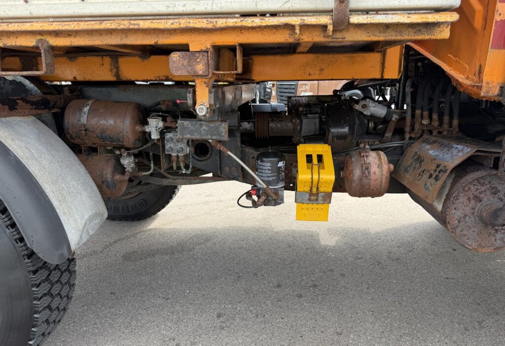 1985 UNIMOG 1700