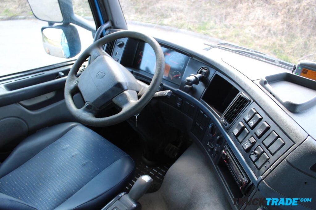 Volvo FM-400 8x4R Siloki