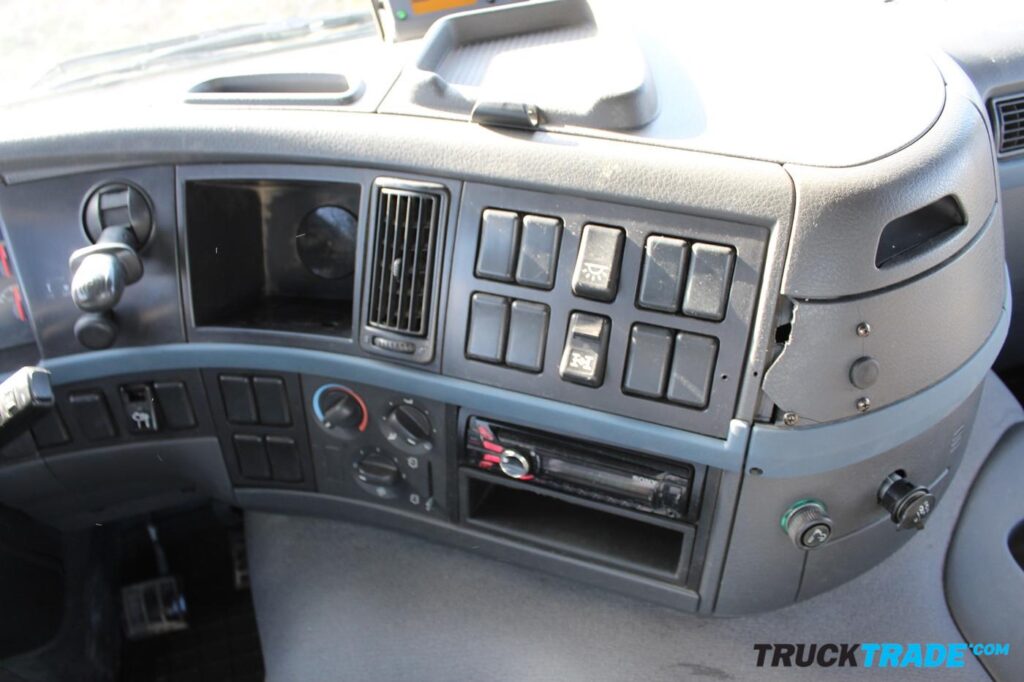 Volvo FM-400 8x4R Siloki
