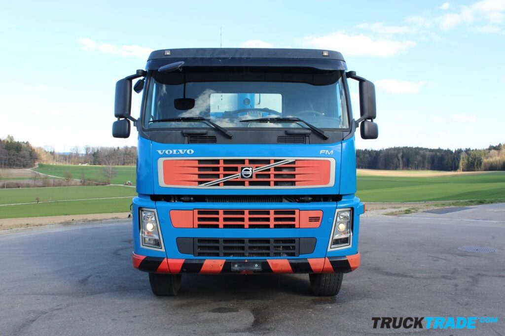 Volvo FM-400 8x4R Siloki