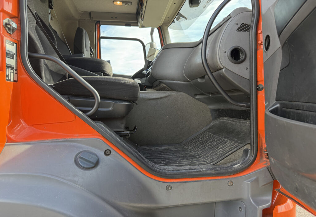 2016 DAF CF 370 6x2 Kehrichtwagen