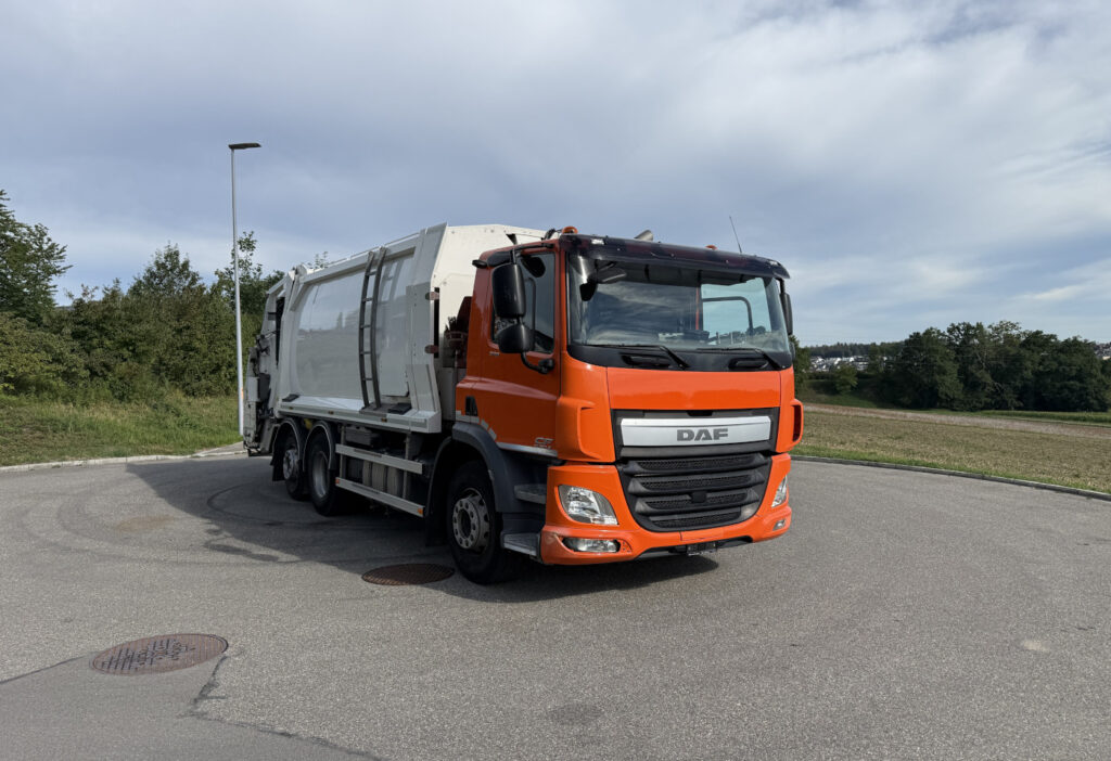 2016 DAF CF 370 6x2 Kehrichtwagen