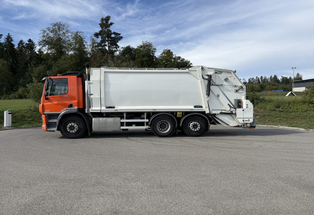 2016 DAF CF 370 6x2 Kehrichtwagen