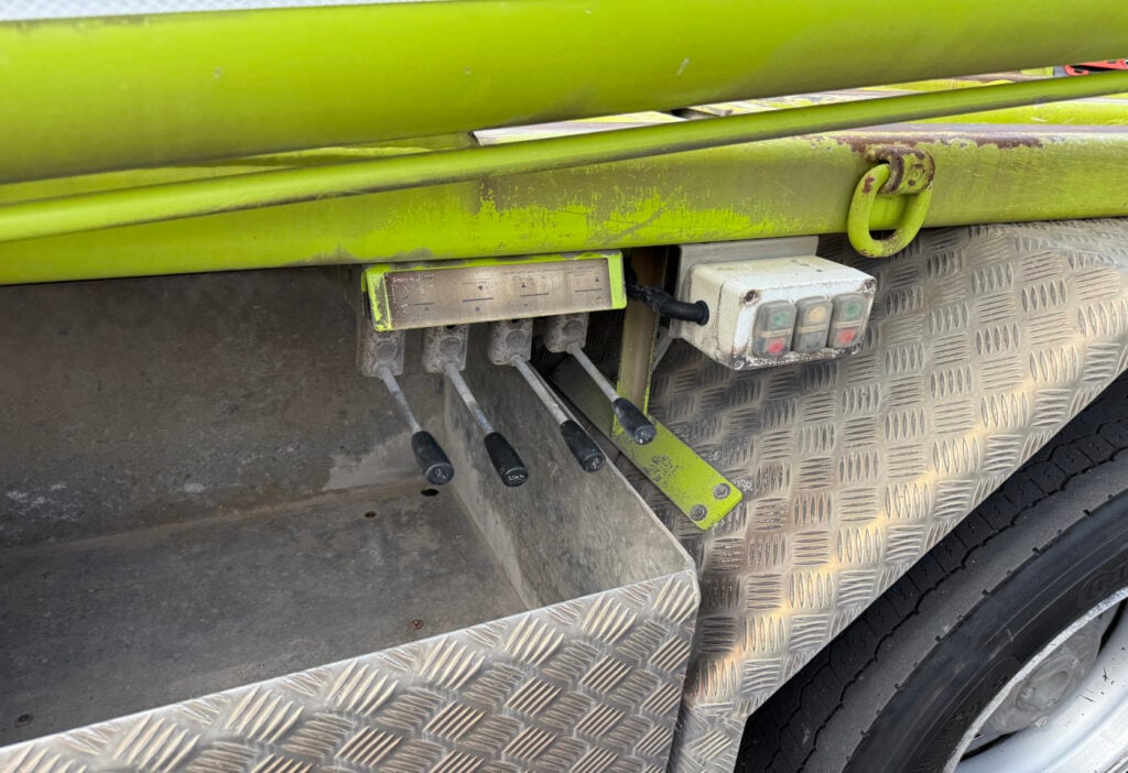 2015 Scania P 410 6x2 Trösch