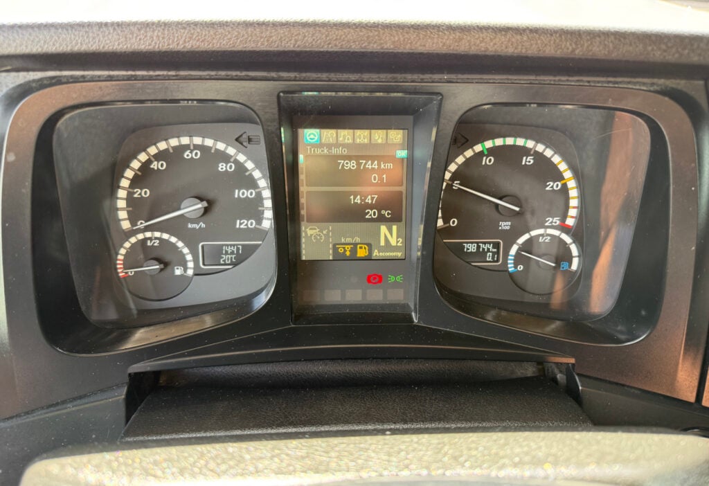 2019 Mercedes-Benz Antos 2545 6x2 Fahrgestell