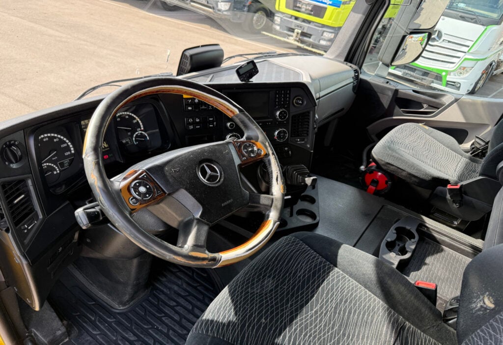 2019 Mercedes-Benz Antos 2545 6x2 Fahrgestell