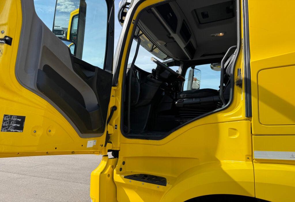 2019 Mercedes-Benz Antos 2545 6x2 Fahrgestell