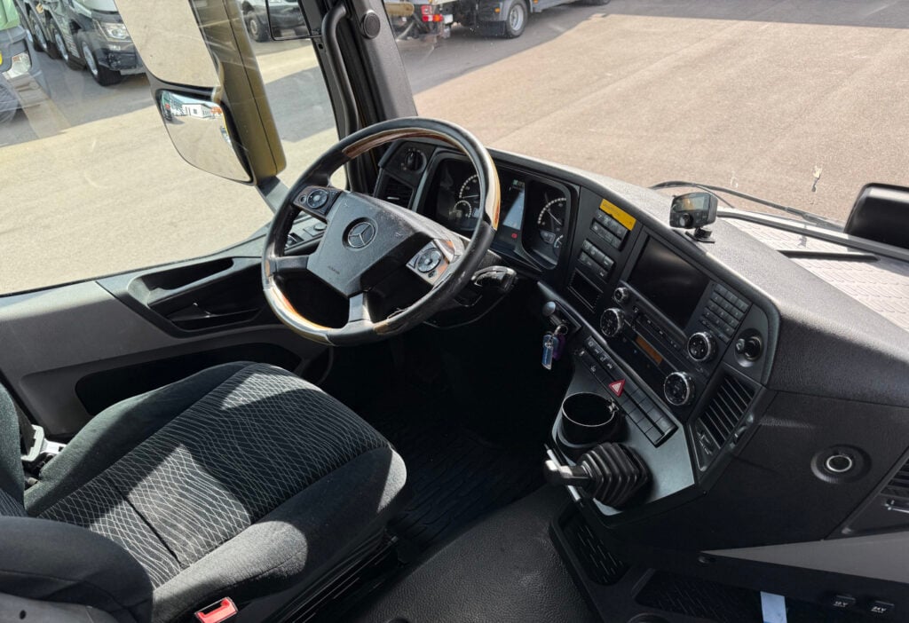2019 Mercedes-Benz Antos 2545 6x2 Fahrgestell