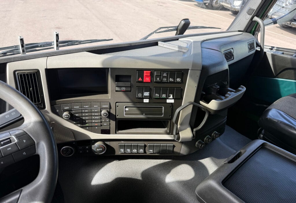 2015 Volvo FM-460 4x4R Fahrgestell