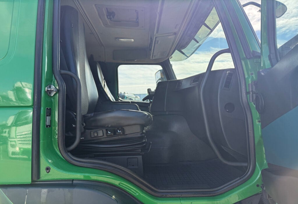 2015 Volvo FM-460 4x4R Fahrgestell