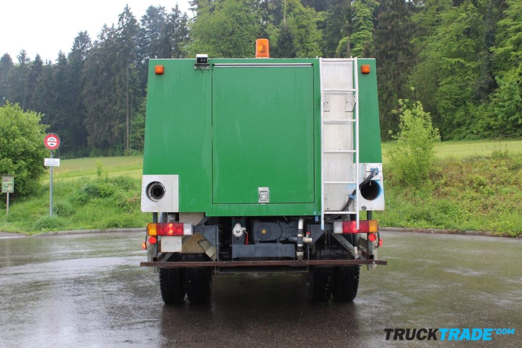 Volvo FS7 4x2 Strassenreinigungsmaschine