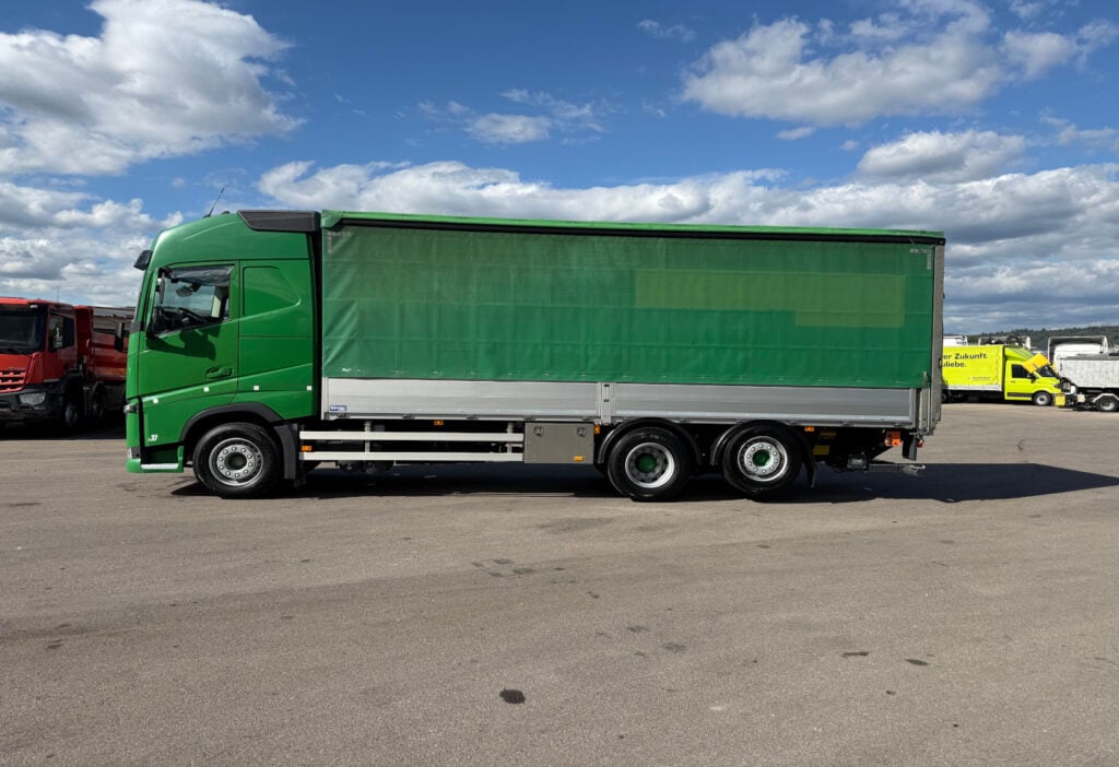 2017 Volvo FH-460 6x2R Plane/HB