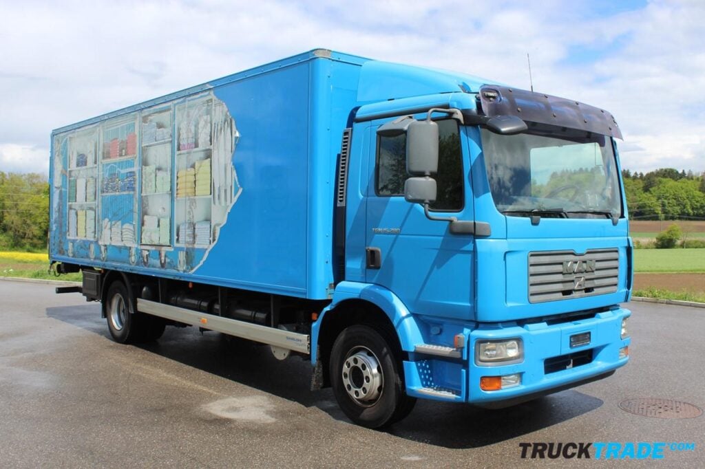 MAN TGM 15.280 4x2 Kasten mit Hebebühne