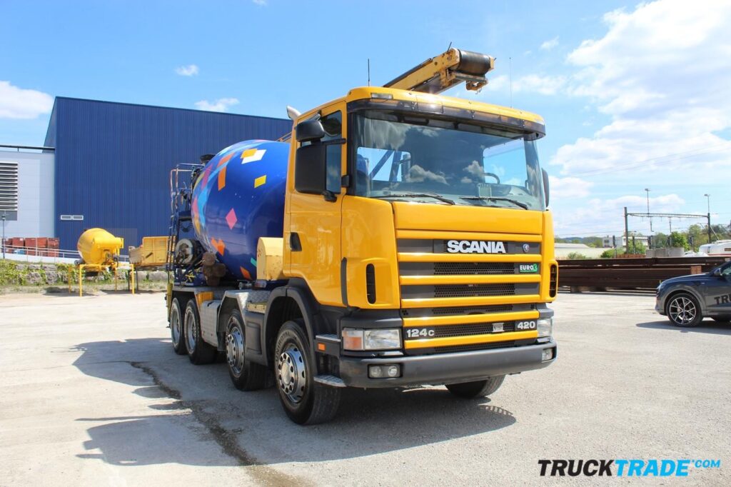 Scania R124 CB8x4 WS Betonmischer mit Förderband + Haken + Kipper