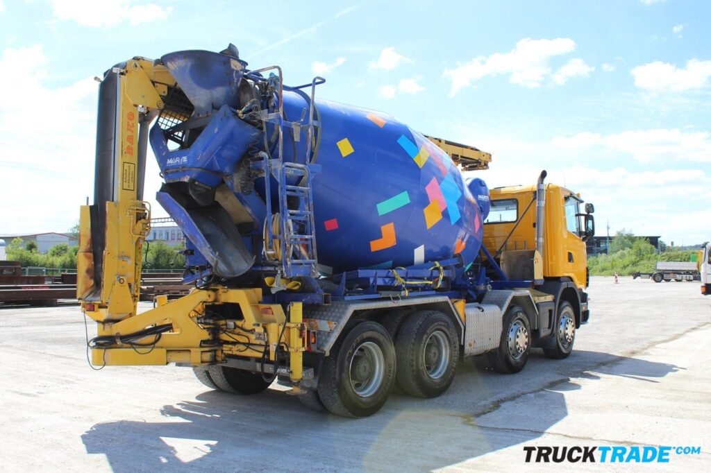 Scania R124 CB8x4 WS Betonmischer mit Förderband + Haken + Kipper