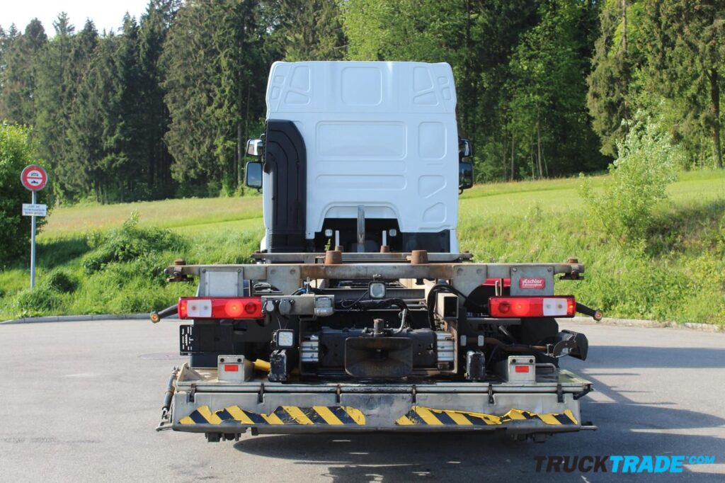 Renault Premium 430 6x2 BDF Chassis Container mit Hebebühne