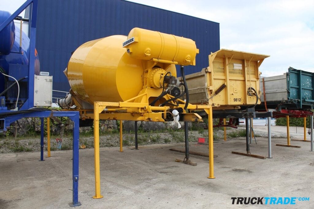 Liebherr Betonmischer 10m³ Aufbau