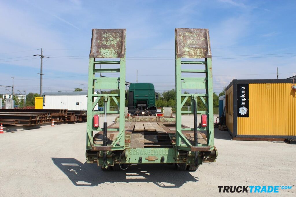 Schwarzmueller TÜ 30/80 CH Tieflader