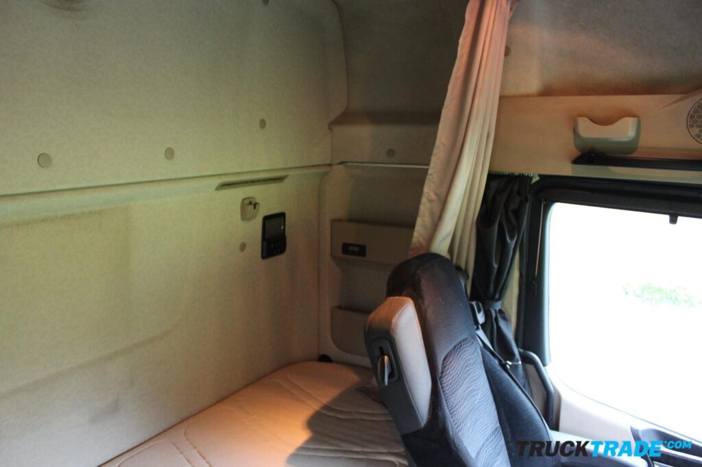 Mercedes-Benz Actros 1842 4x2 Kühlkasten m. Hebebühne