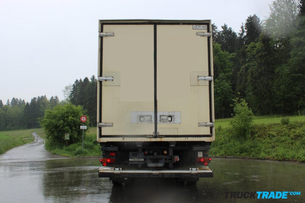 Mercedes-Benz SK 1831L 4x2 BDF mit Kasten