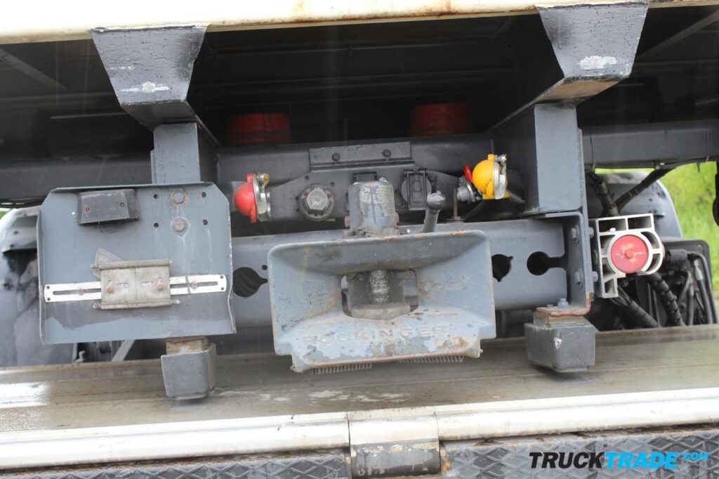 Mercedes-Benz SK 1831L 4x2 BDF mit Kasten