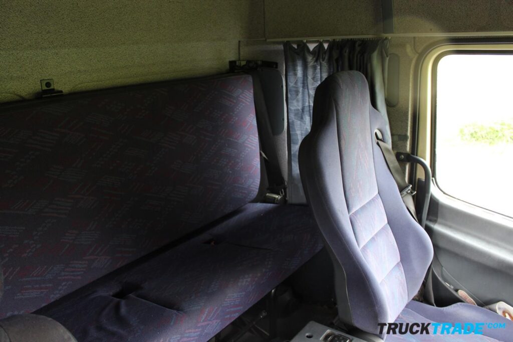 Mercedes-Benz Atego 1223 4x2 BDF mit Kasten