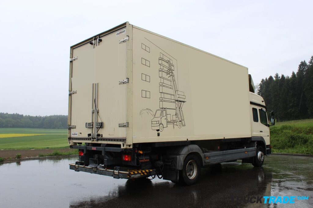 Mercedes-Benz Atego 1223 4x2 BDF mit Kasten
