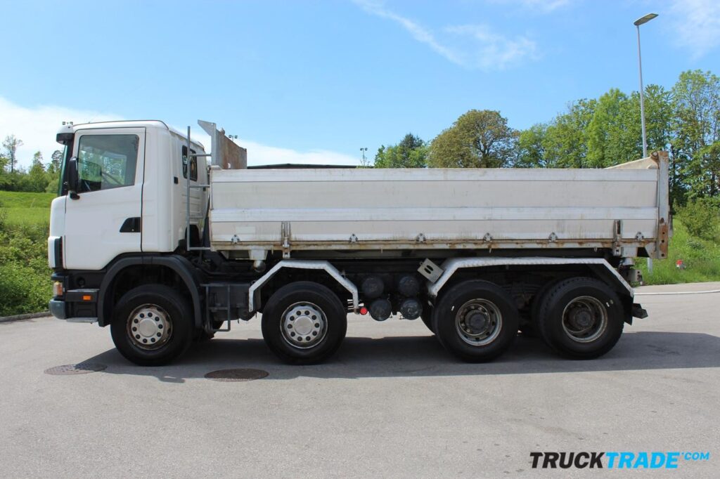 Scania R124 CB 8x4 HZ 3-Seitenkipper