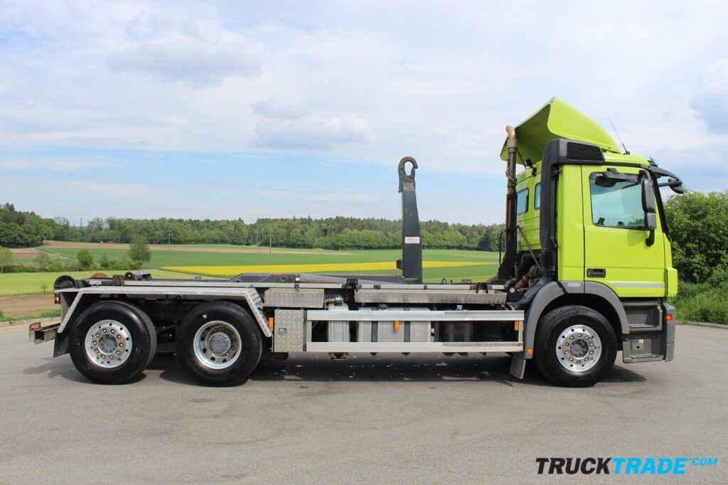 Mercedes-Benz Actros 2548 6x2*4 Hakengerät